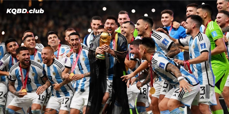 Argentina vẫn tiếp tục trụ vững trên vị trí đầu tiên của bảng xếp hạng FIFA